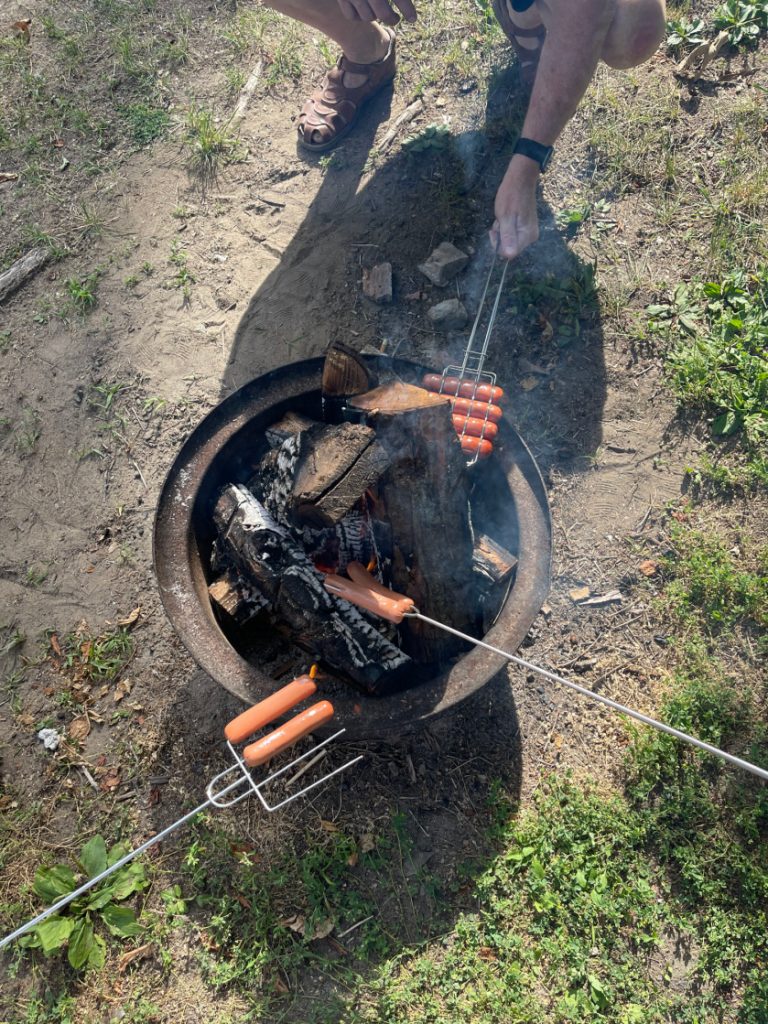 Grilling hot dogs